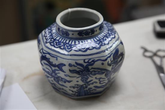 A Chinese octagonal blue and white jar, 12.5cm